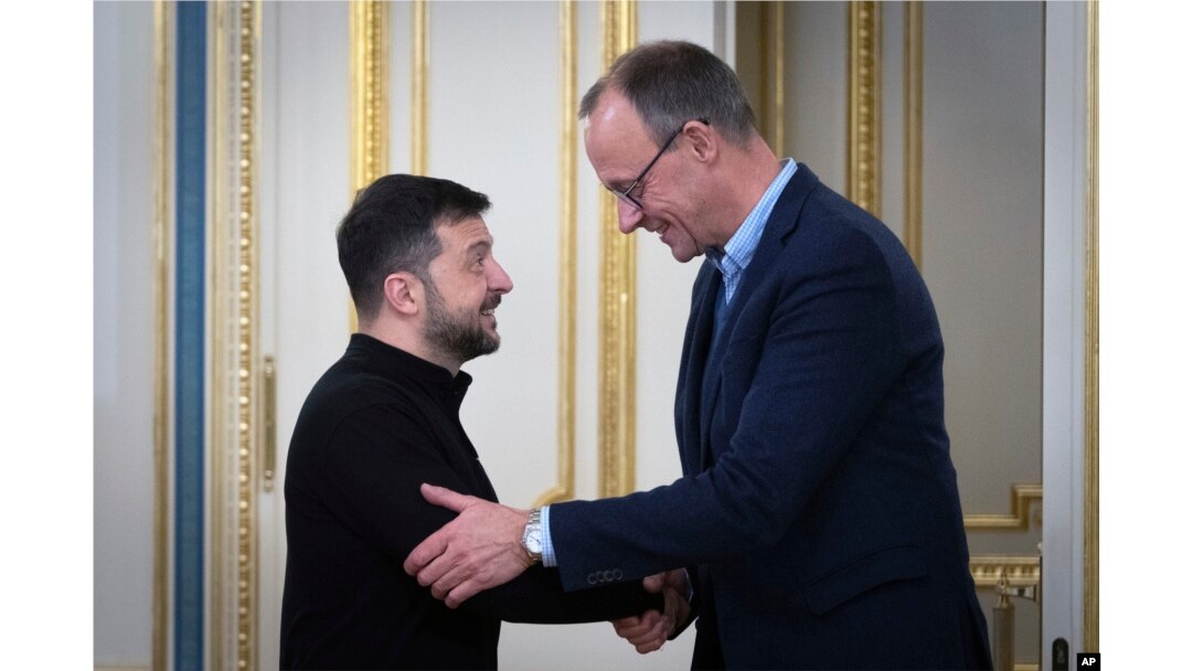 Президент України Володимир Зеленський і голова Християнсько-демократичної партії Німеччини (ХДС) Фрідріх Мерц під час зустрічі в Києві. 9 грудня 2024 року