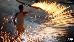 آتش‌بازی به مناسبت آغاز ماه رمضان در غزه