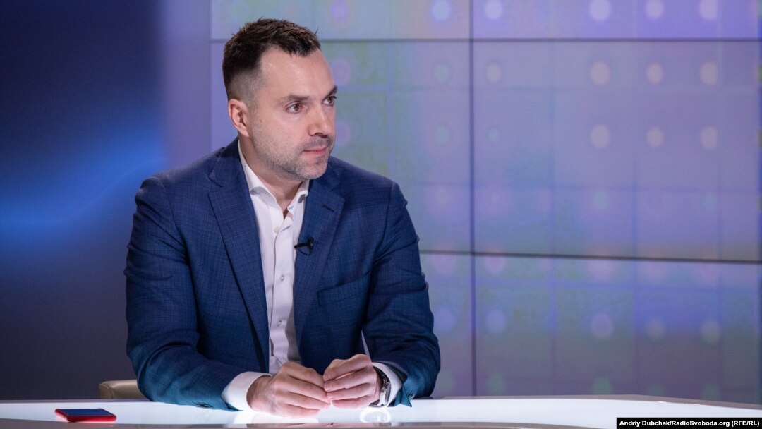 За словами Арестовича, бажання Росії – легітимізувати «ЛНР» і «ДНР»