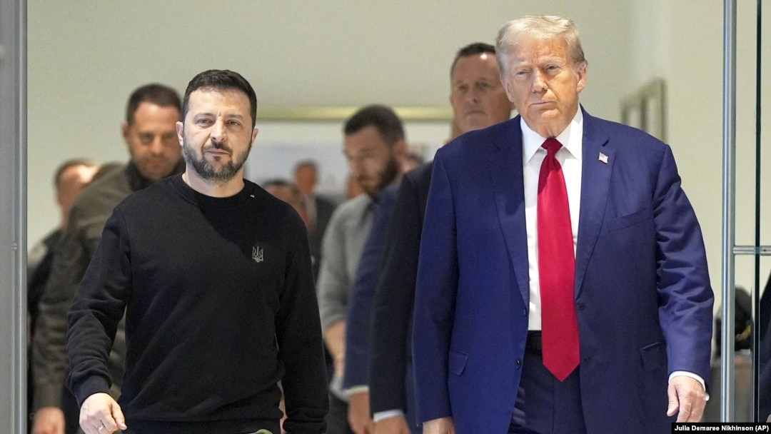 Volodimir Zelenski merge astăzi la Casa Albă, în prima vizită de când Donald Trump a redevenit președinte și a schimbat categoric abordarea SUA față de războiul Rusiei împotriva Ucrainei.