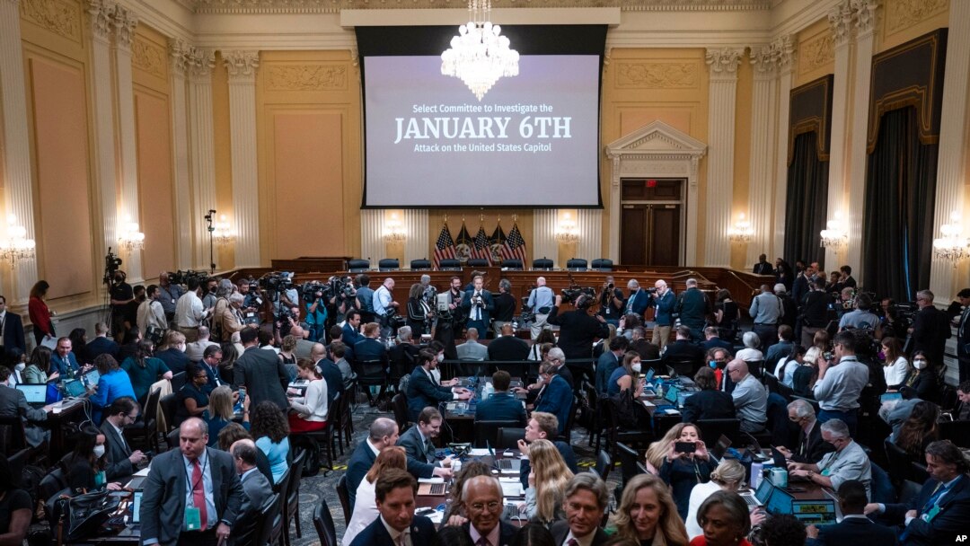 Odabrana komisija Predstavničkog doma koja istražuje napad na SAD Capitol 6. januara održava prvo javno saslušanje kako bi otkrio nalaze jednogodišnje istrage, na Capitol Hillu u Washingtonu, u četvrtak, 9. juna 2022. 