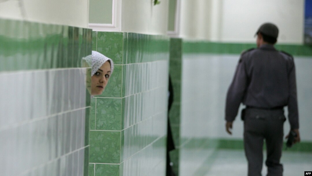 Iاين سه فعال اجتماعی بهایی چند هفته ای در زندان بودند و با پرداخت وثيقه های سنگين آزاد شدند