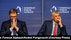 Aleksandar Vučić i Hašim Tači tokom foruma u austrijskom Alpbahu