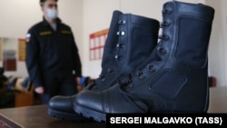 Окупаційна влада запевняє, що строковики не потраплять на фронт 