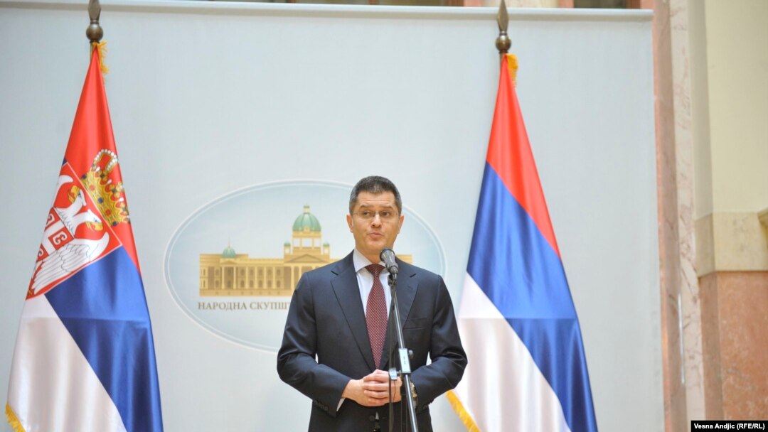 Za razliku od lažnih državnih udara o kojima se ranije govorilo, ove nedelje se dogodio pravi državni udar: Vuk Jeremić