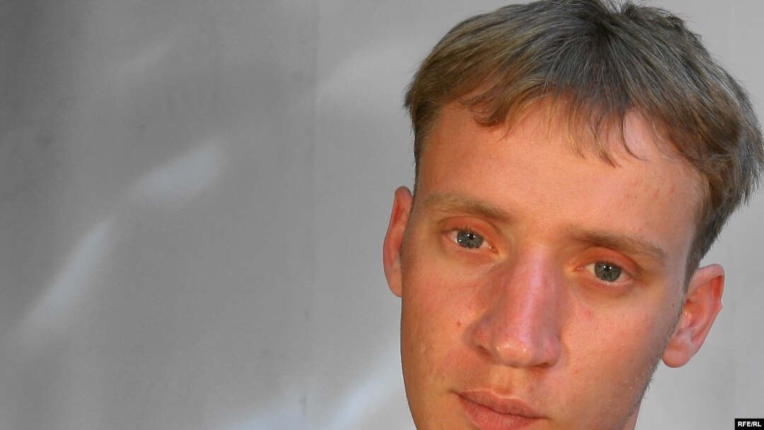 Журналист независимой газеты «Диапазон» Юрий Гейст. Актобе, 2009 год. Автор фото - Максим Токарь.