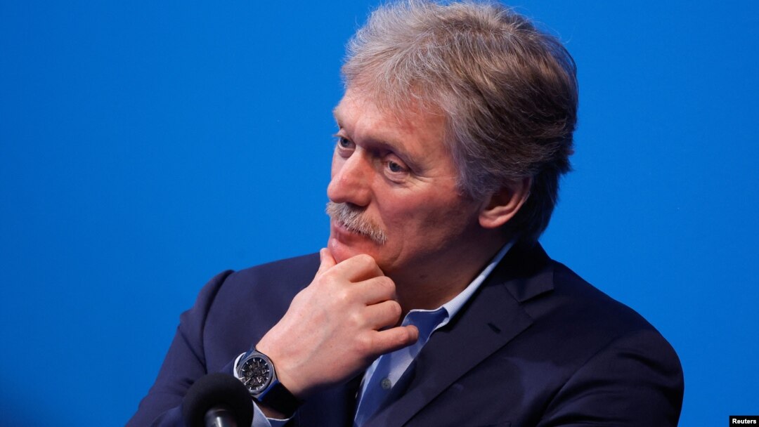 Зокрема, речник Кремля 25 липня використав неправдиве твердження, що Володимир Зеленський є нелегітимним президентом і що Україна запровадила «де-факто законодавчу заборону на будь-які контакти і переговори з російською стороною»