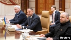 Міністр закордонних справ Андрій Сибіга, голова Офісу президента Андрій Єрмак і міністр оборони Рустем Умєров проведуть «серію двосторонніх і багатосторонніх зустрічей» (фото архівне)