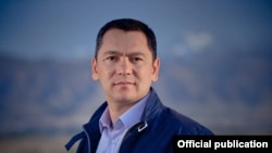 Талапкер Өмүрбек Бабанов.