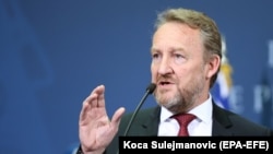 Zaokružićemo potpuno proizvodnju svake vrste municije, raketnih sistema i tako dalje. Radićemo to za tržište, ali i za ne daj Bože: Bakir Izetbegović