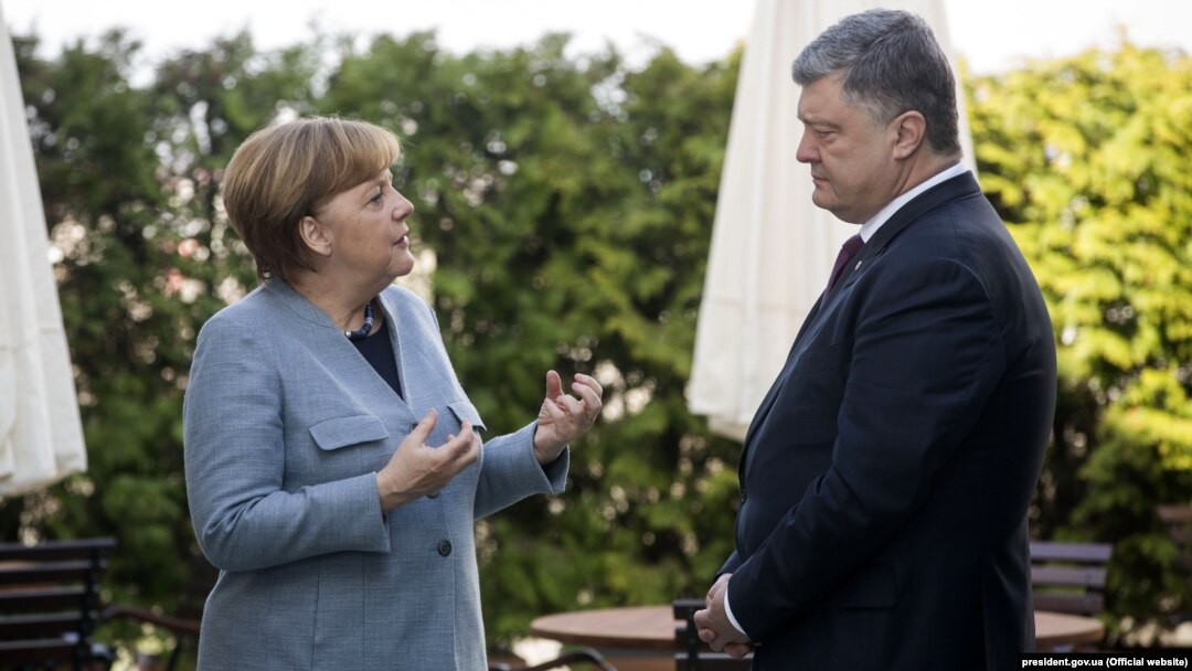 Канцлер Німеччини Анґела Меркель і президент України Петро Порошенко, архівне фото 