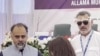 پاکستان کې پر افغان محصلینو ټیبلېټ مبایلونه ووېشل شول