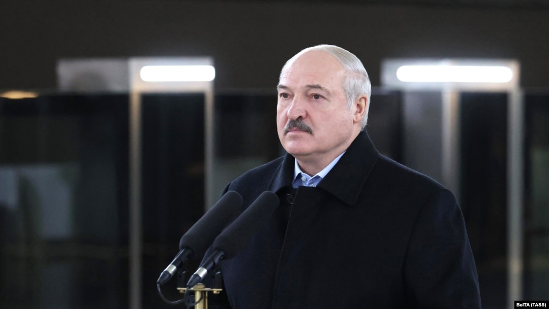 Predsjednik Bjelorusije Aleksandar Lukašenko tokom ceremonije otvaranja treće linije metora u Minsku, 6. novembra 2020. 