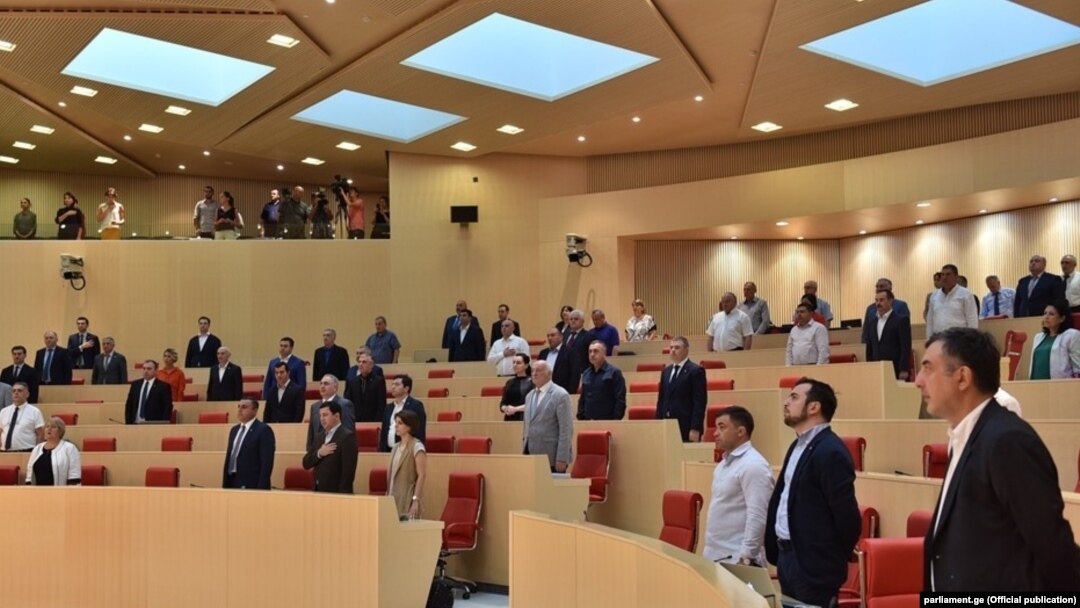 По количеству женщин в парламенте Грузия занимает 120-е место среди 193 стран