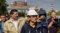 Șeful Agenției Internaționale pentru Energie Atomică, Rafael Grossi, în vizită la centrala nucleară Zaporojie alături de inspectorii ONU, 1 septembrie 2022.