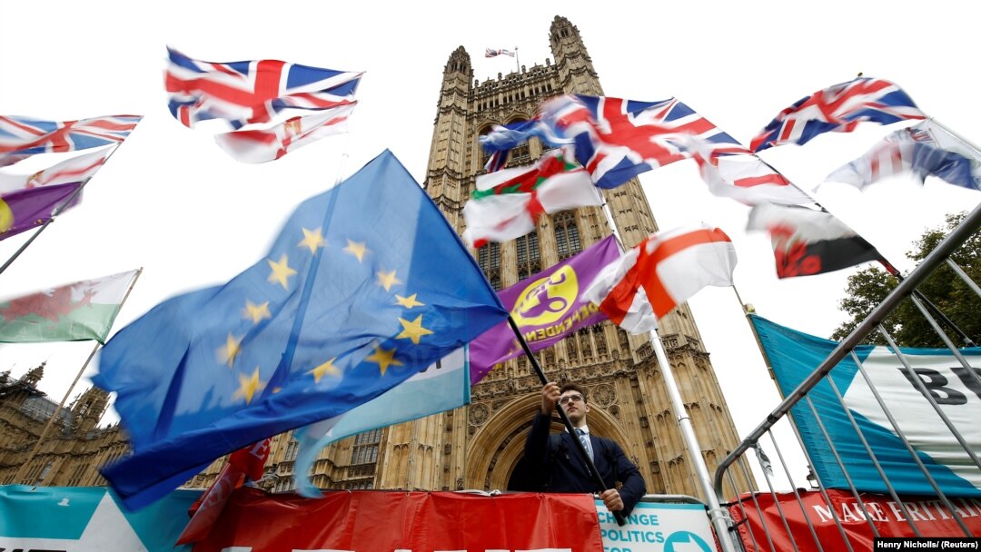 Це вже вдруге, коли крайній термін Brexit відкладається 