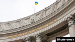 23 сакавіка беларускі бок заявіў аб скарачэньні амбасады Ўкраіны ў Менску і закрыцьці консульства Ўкраіны ў Берасьці