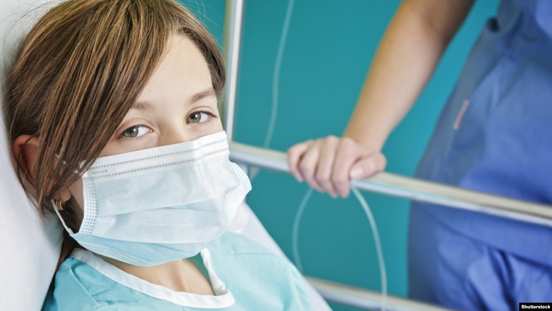 People suffering from cystic fibrosis are extremely vulnerable to lung infections. (file photo)