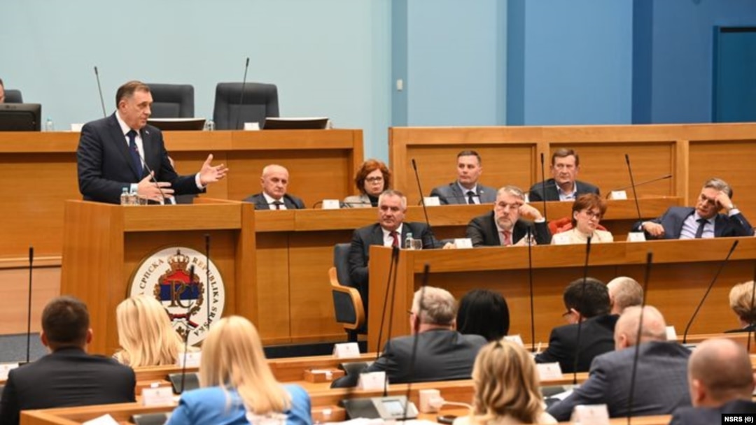 Sjednica Narodne skupštine Republike Srpske u Banjaluci, 27. 2. 2025. Za govornicom Milorad Dodik, predsjednik RS-a
