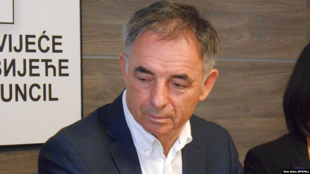 Milorad Pupovac 