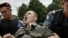 ДАІ блокує опозицію, яка погрожує блокувати парламент