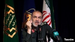 حسین سلامی گفته است ، مذاکره با آمریکا بازی در میدان دشمن و هدف اوست.