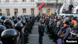 Ukrajina: Masovne demonstracije se nastavljaju